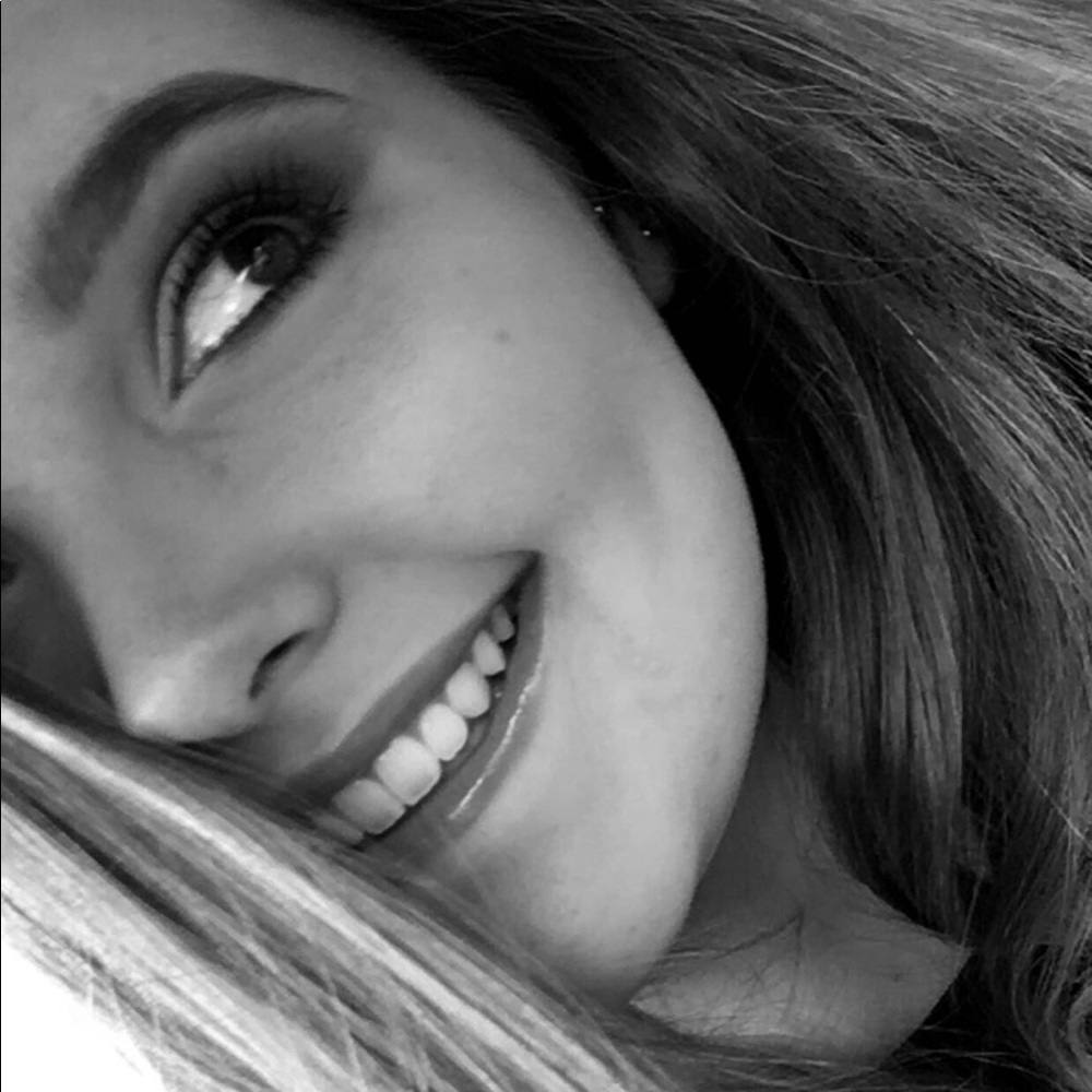 Meet your Posher, Hannah